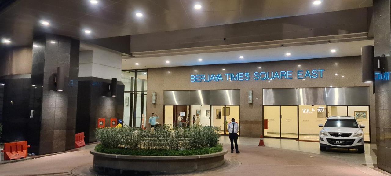 Raymond Suites At Berjaya Times Square Kuala Lumpur Exterior foto