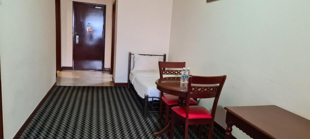 Raymond Suites At Berjaya Times Square Kuala Lumpur Exterior foto
